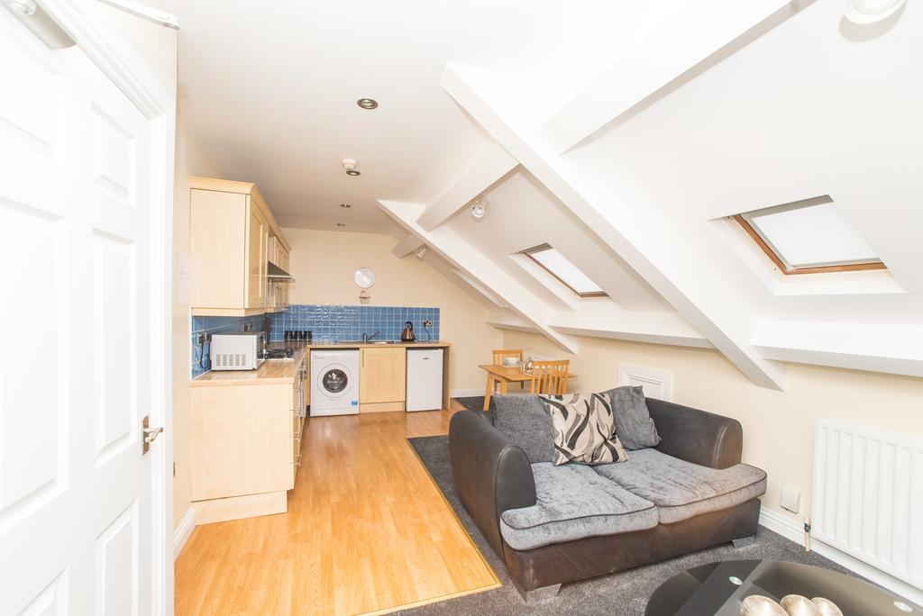 Flex Lets - Azalea Terrace Apartments Sunderland  Esterno foto